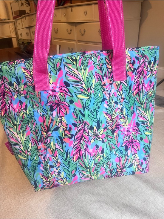 Lilly Pulitzer Handbags - Lily Pulitzer Insulated Cooler